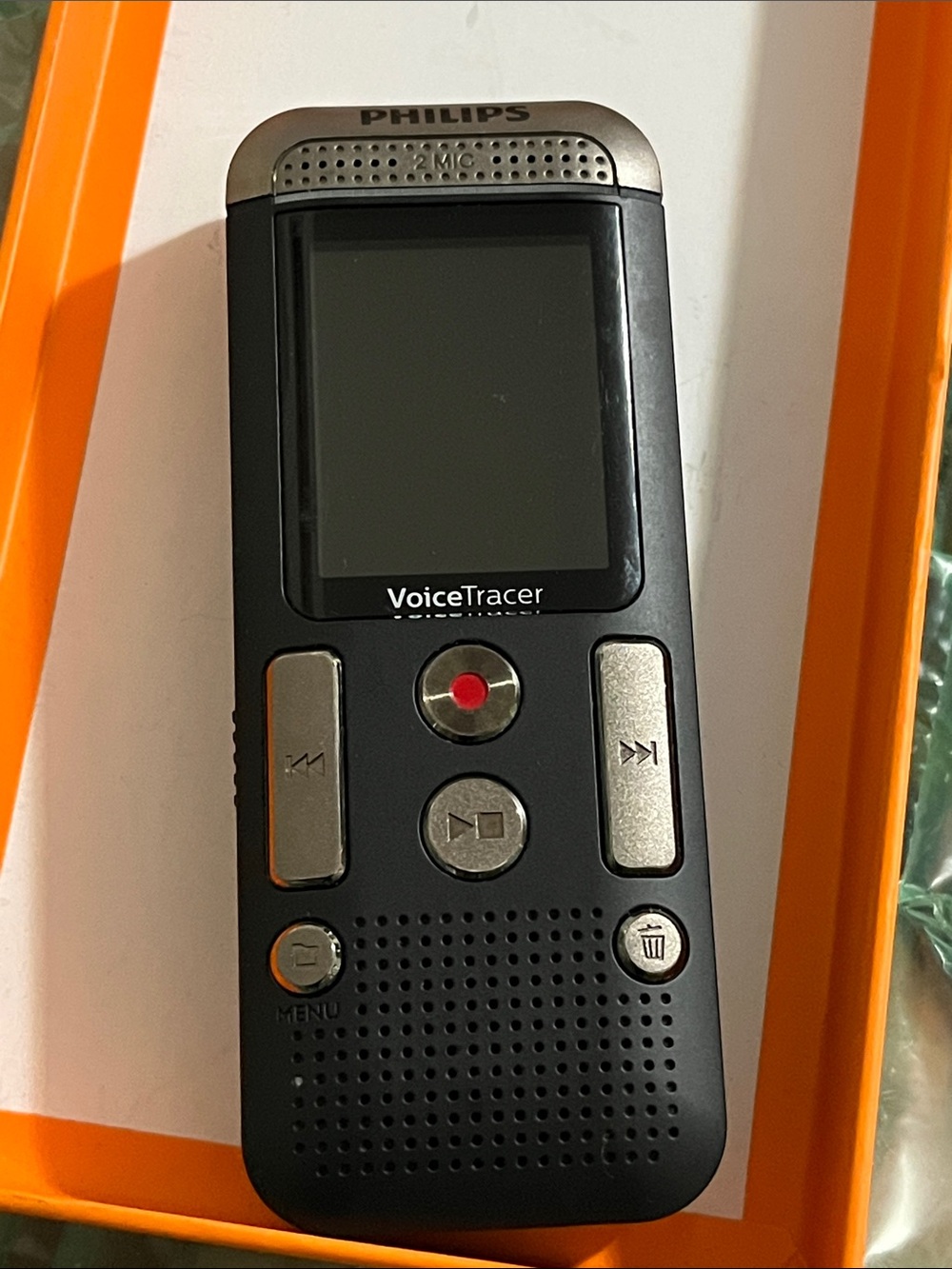 Philips VoiceTracer Digital Recorder in Black and Silver